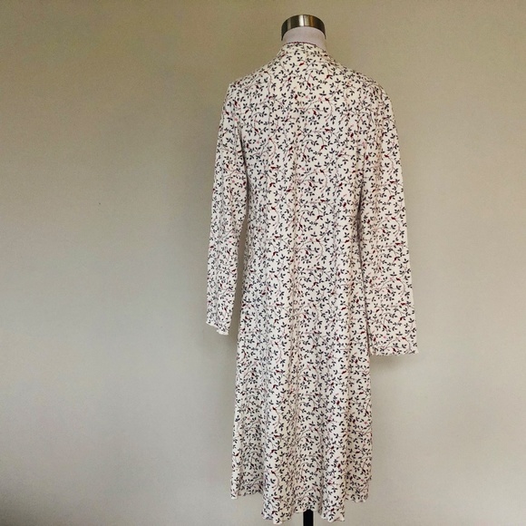 Medium Pullover Nightgown CELESTIAL DREAMS Gray Leaves Red Birds Long Sleeves - Picture 4 of 7